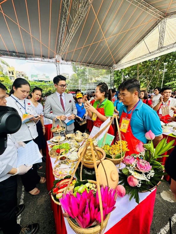 Nhấn vào ảnh để phóng to